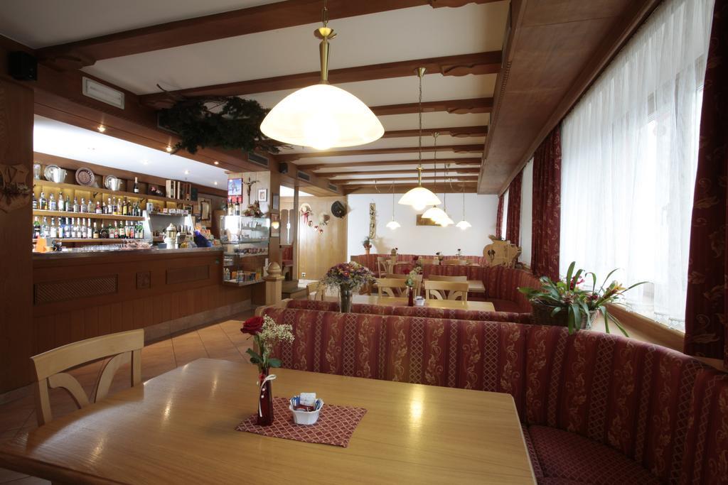 Hotel Alpino Plan Selva di Val Gardena Exteriör bild